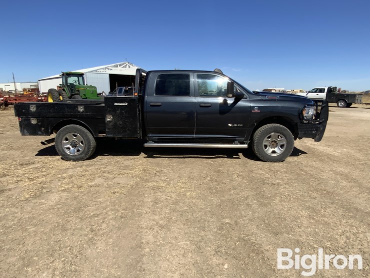 2019-dodge-3500-image-4
