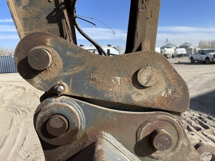 2012-deere-250g-lc-image-17