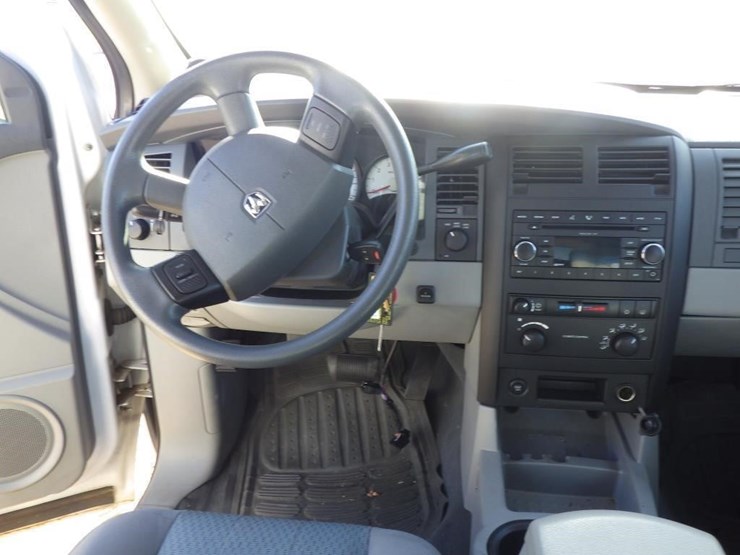 2008-dodge-durango-image-9