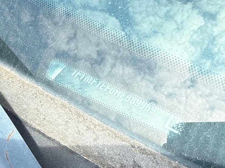 2017-ford-f150-xl-image-14