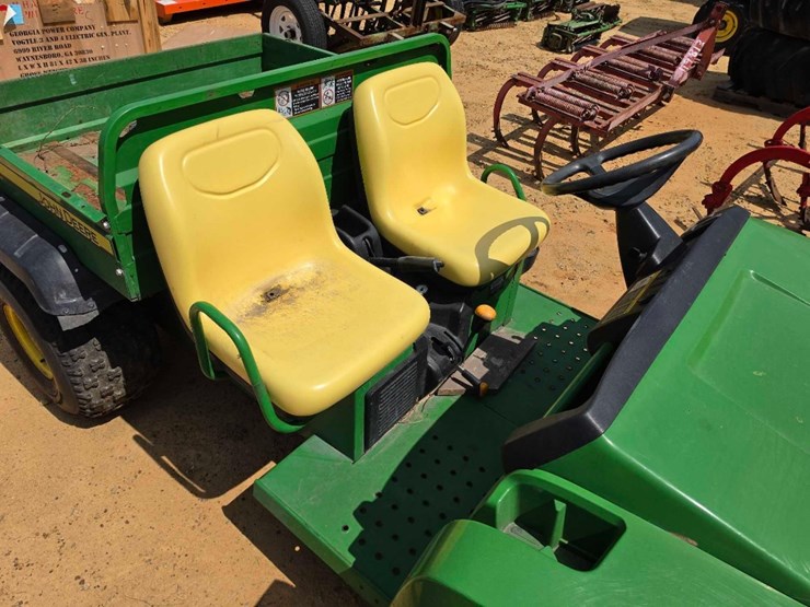 john-deere-gator-image-5
