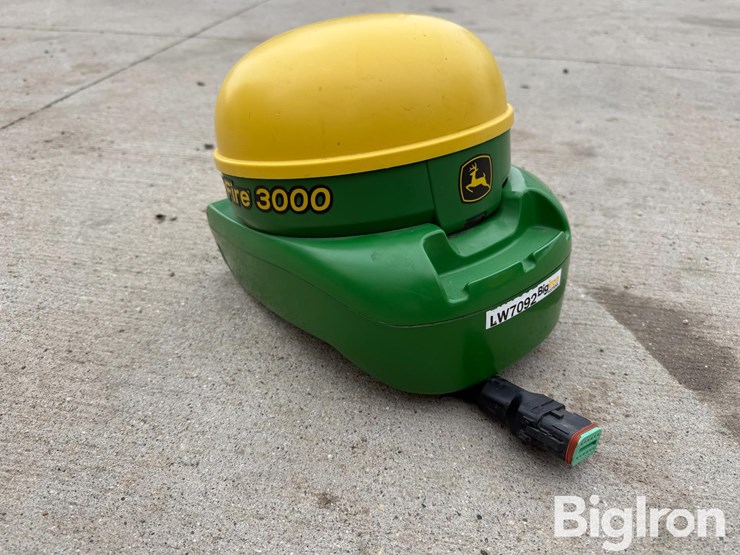 john-deere-3000-image-3