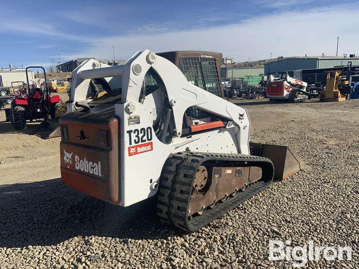 2008-bobcat-t320-image-5