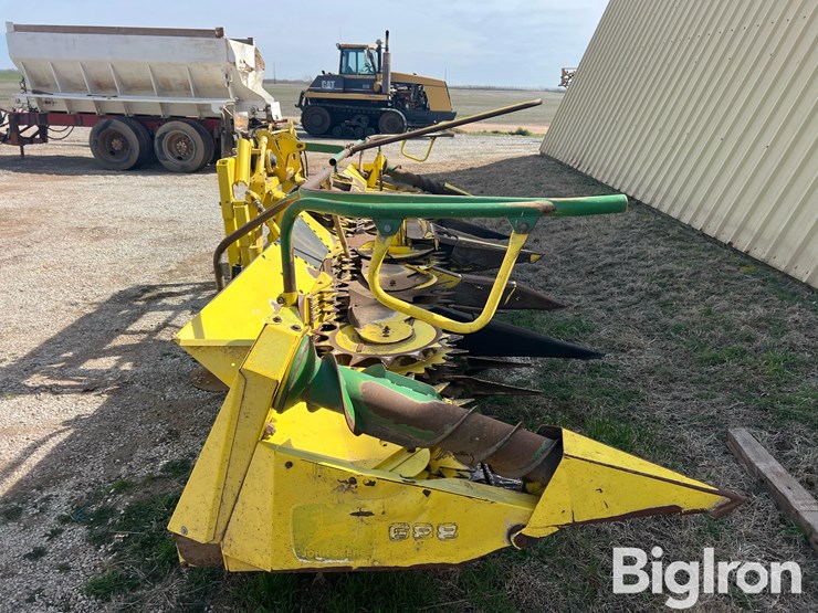 john-deere-688-image-4