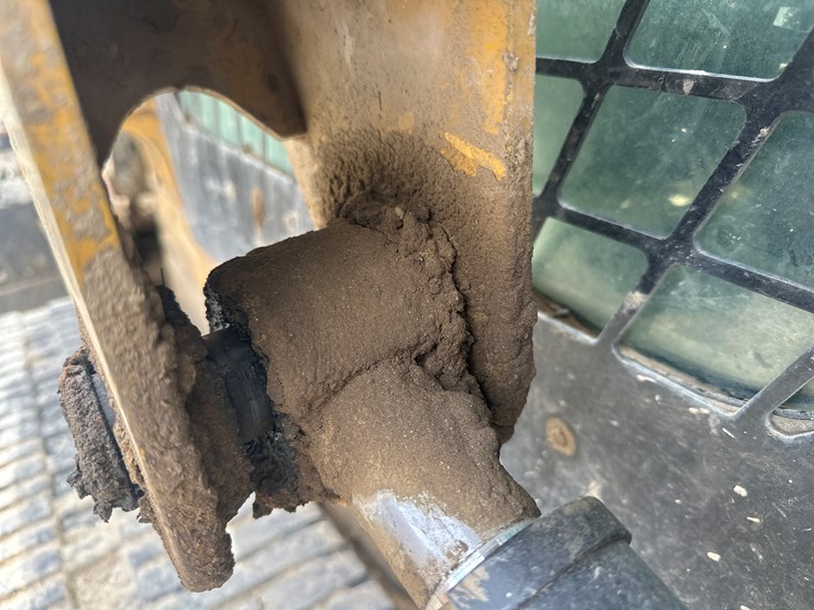 2017-caterpillar-239d-image-20