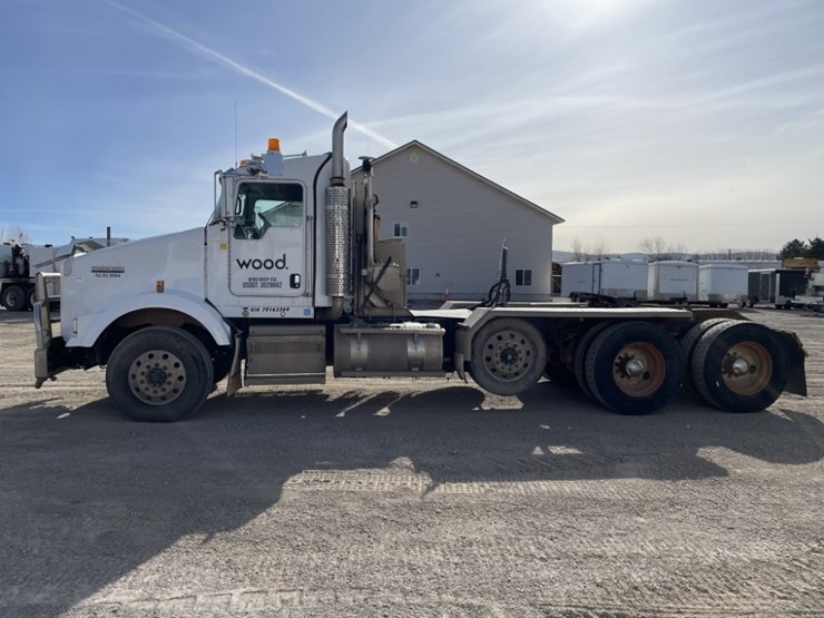 2007-kenworth-t800b-image-2