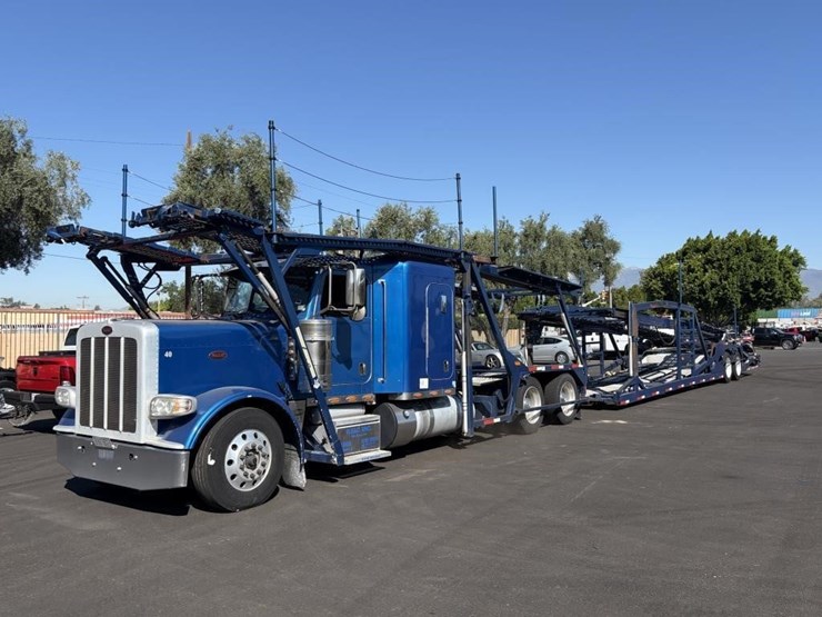 2017-peterbilt-389-image-1