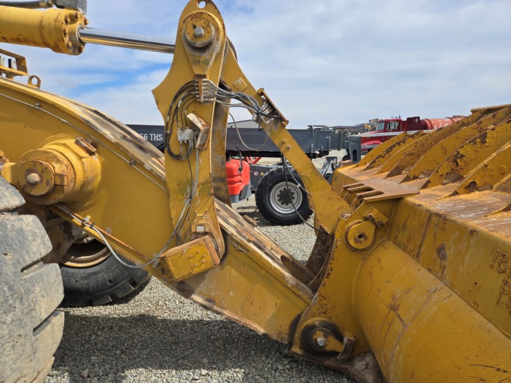 2001-caterpillar-988g-image-19