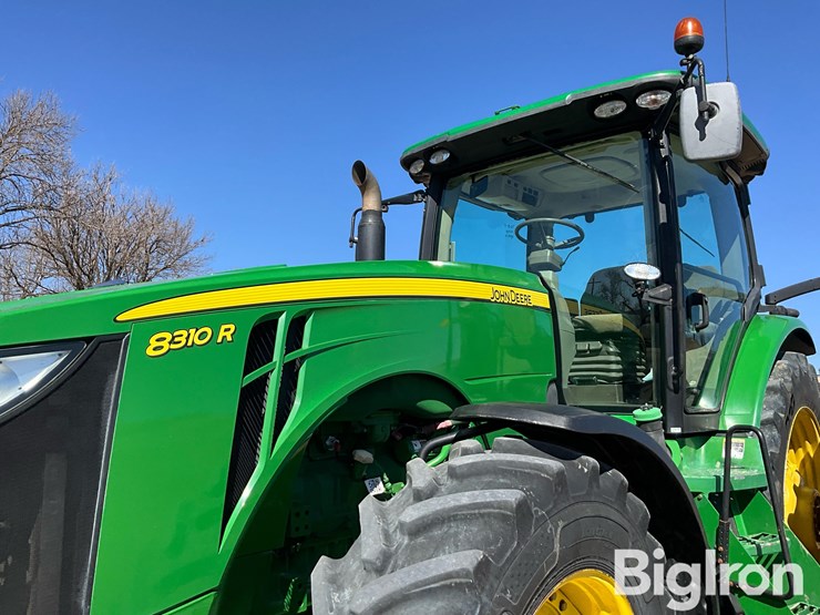 2013-john-deere-8310r-image-9