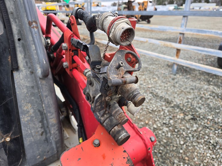 takeuchi-tl10v2-image-22