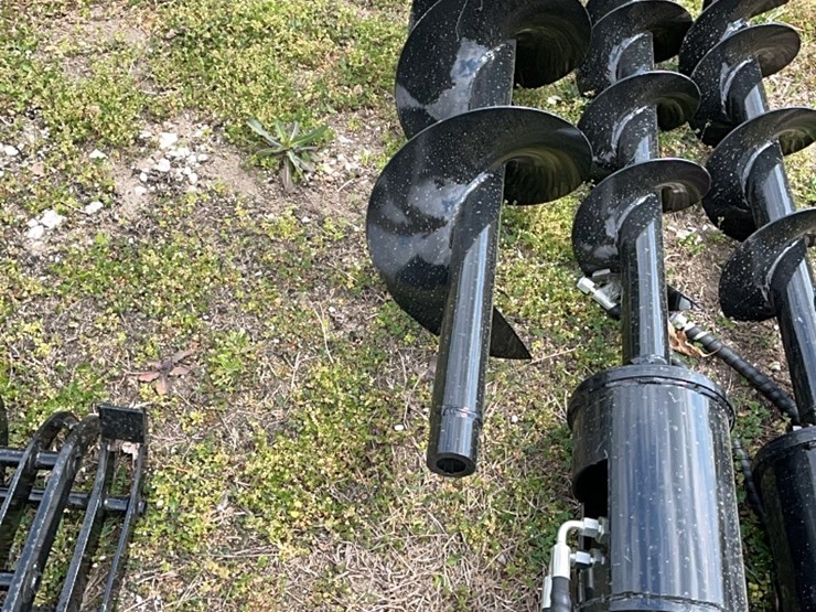 mini-excavator-auger-with-2-bits-image-4