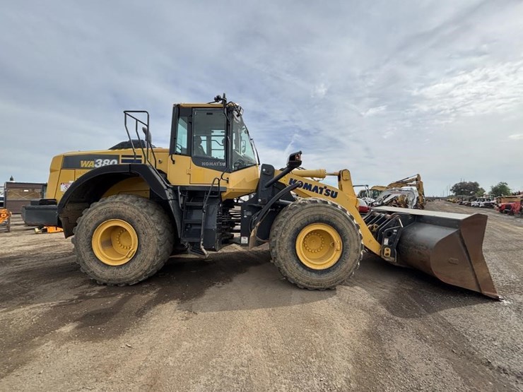 komatsu-wa380-8-image-7