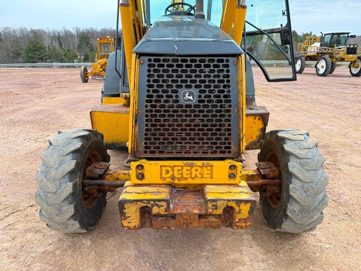 john-deere-410-image-55