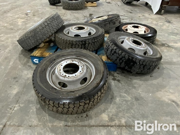 massey-ferguson-730-image-5