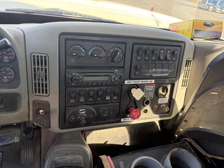 2013-international-workstar-7400-image-18