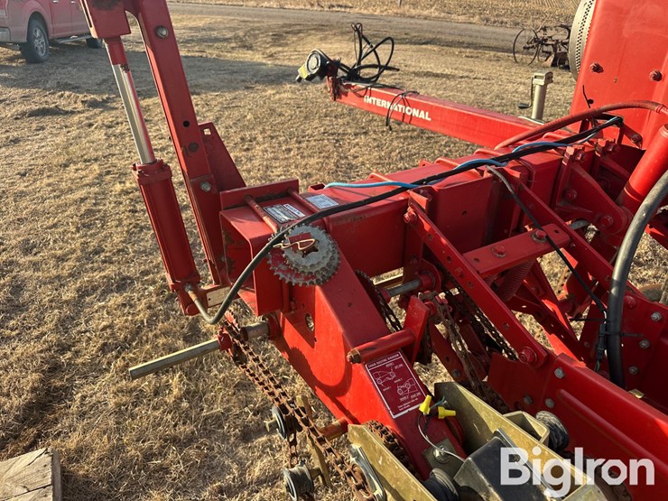 international-800-cyclo-air-image-10