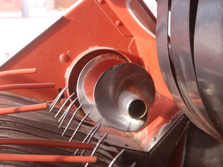 hesston-4910-image-20