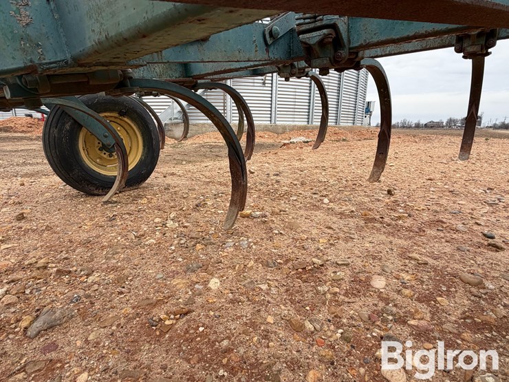 john-deere-100-image-14