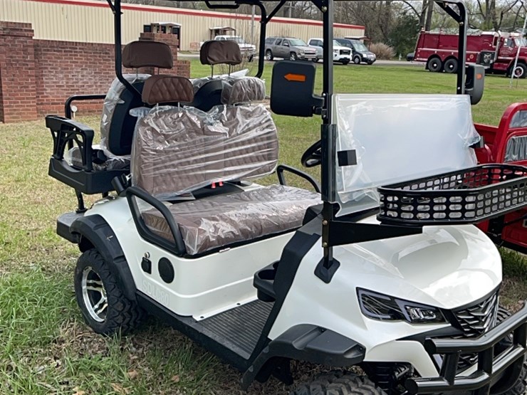 brandnew-4-seat-electric-golf-cart-image-3