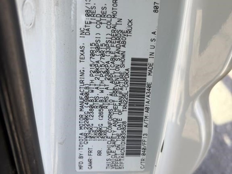 2013-toyota-tacoma-image-18