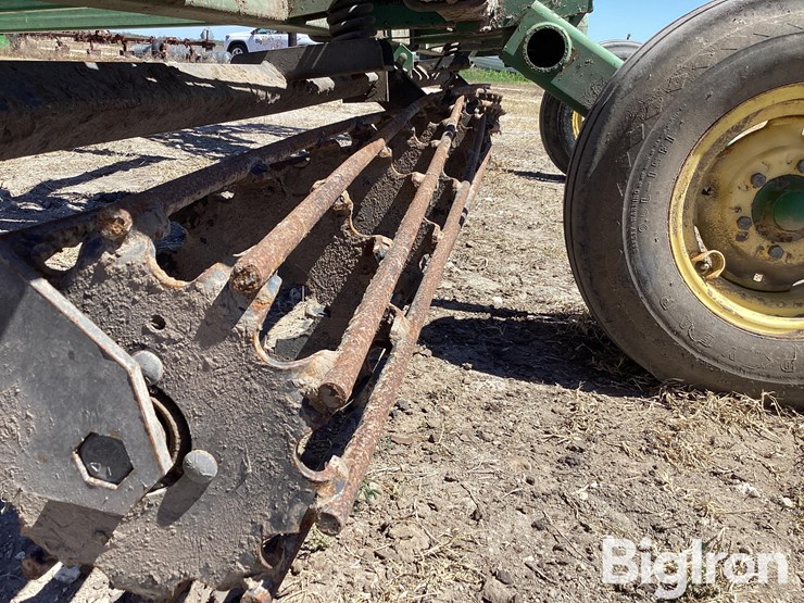 john-deere-200-image-17