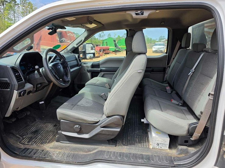 2018-ford-f250-xl-image-10