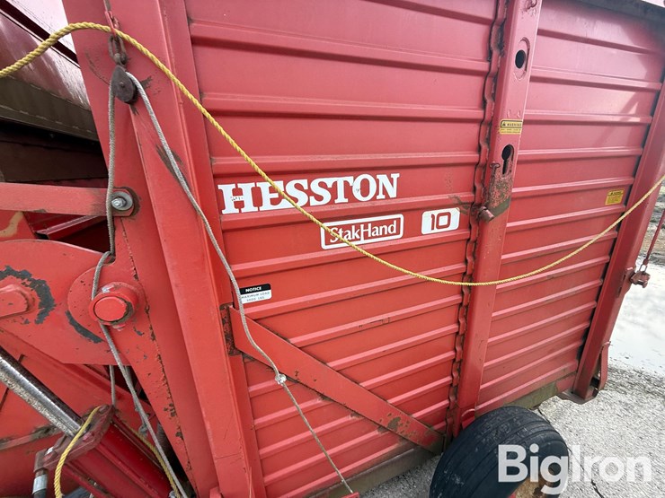 hesston-stackhand-10-forage-stacker-image-17