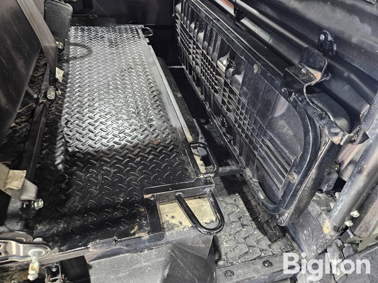 2022-massey-ferguson-730-image-15