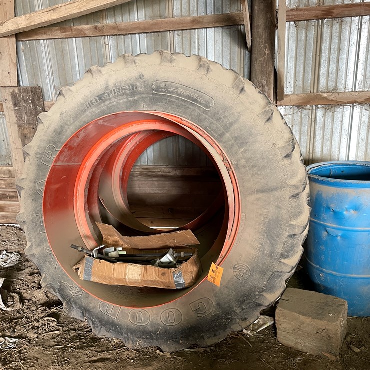 #2392 • Tractor Duals