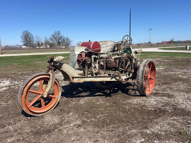 big-bull-tractor-image-1