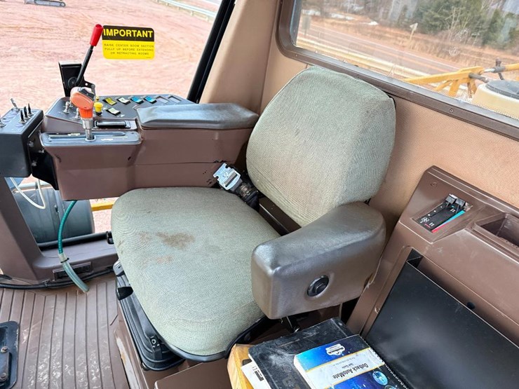 ag-chem-rogator-664-image-57