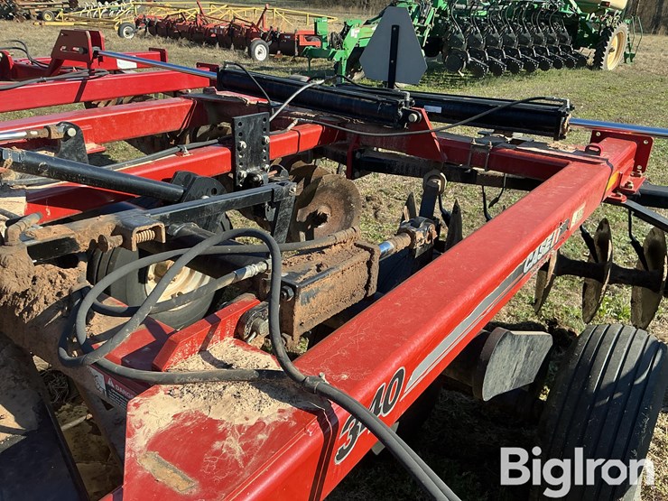 2014-case-ih-340-image-17