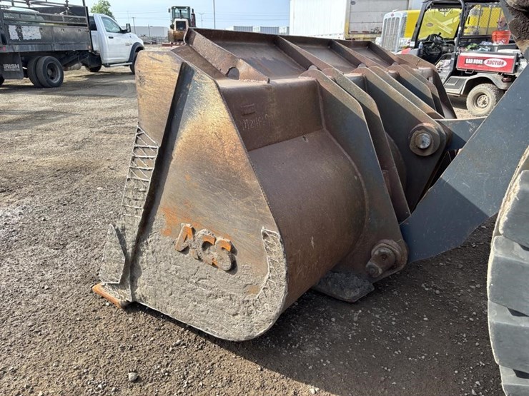 2008-deere-624j-image-9