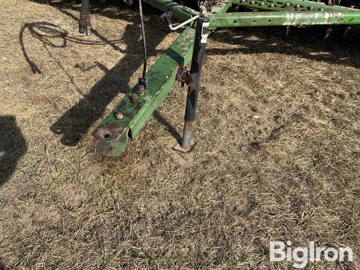 john-deere-8300-image-9