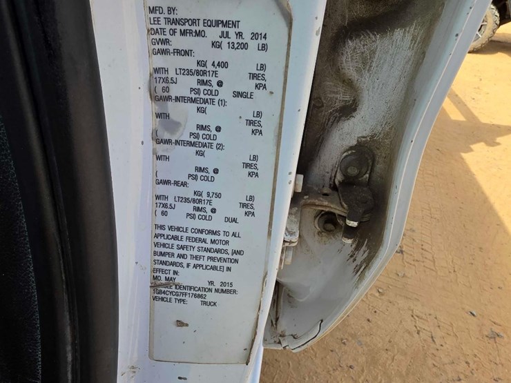 2015-chevrolet-silverado-3500-image-14