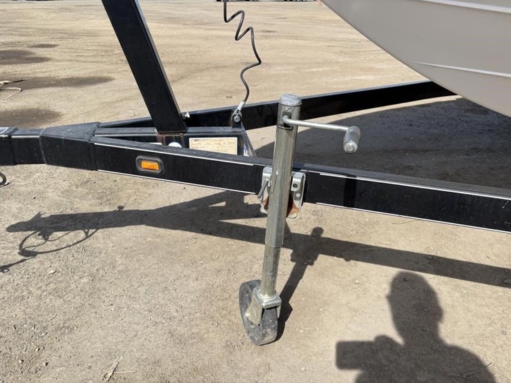 2005-unknown-trailer-image-49