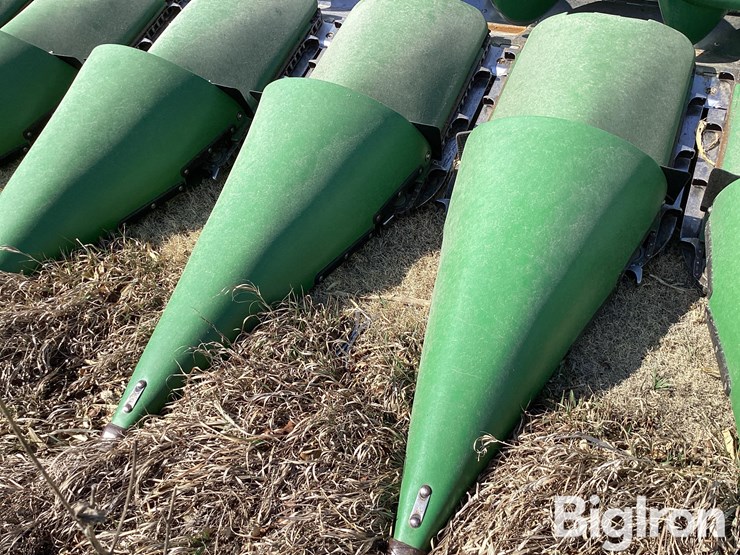 2009-john-deere-608c-image-11