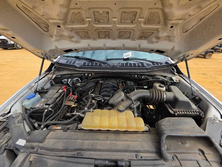 2020-ford-f150-xl-image-15