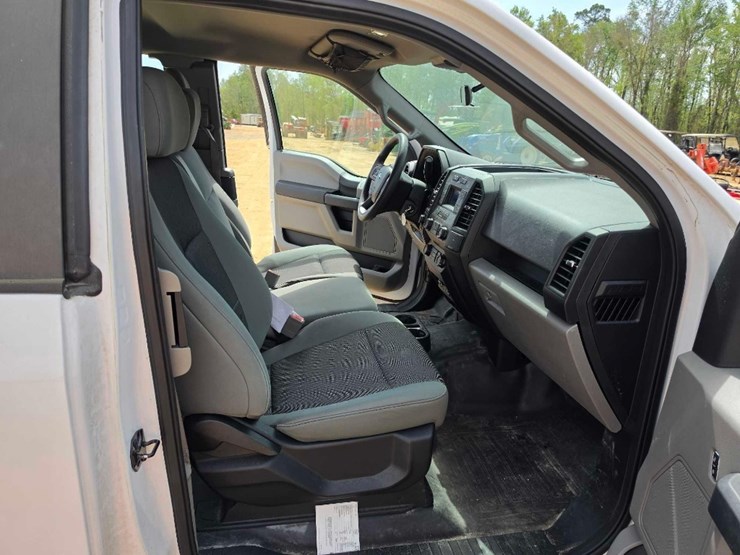 2019-ford-f150-xl-image-9