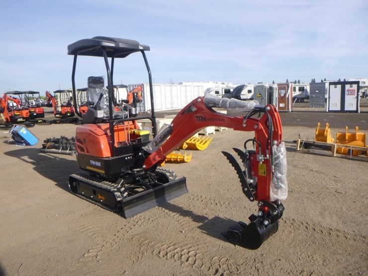 2026-tpm-18hs-hydraulic-excavator-image-2