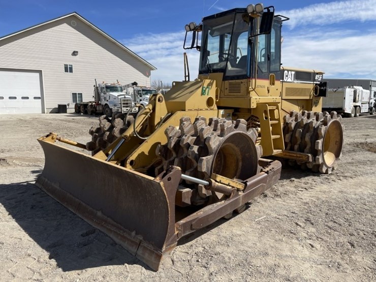2006-caterpillar-815f-image-1