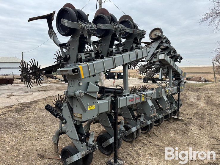 hinkier-6000-12r30"-cultivator-image-19