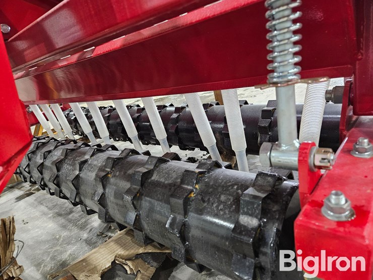 2025-massey-ferguson-730-image-20