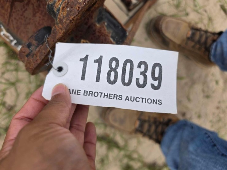 109---new-12"-jcb-bucket-image-5