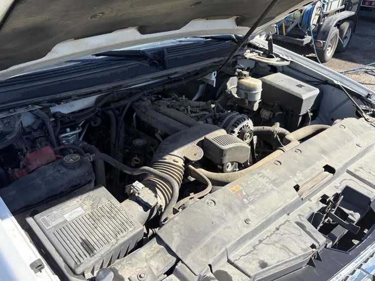 2013-chevrolet-tahoe-image-7