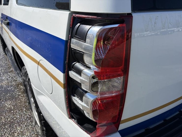 2013-chevrolet-tahoe-image-5