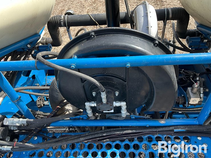 2013-kinze-3660-image-17