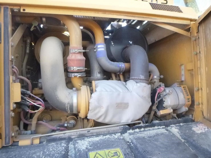 2006-caterpillar-143h-image-38