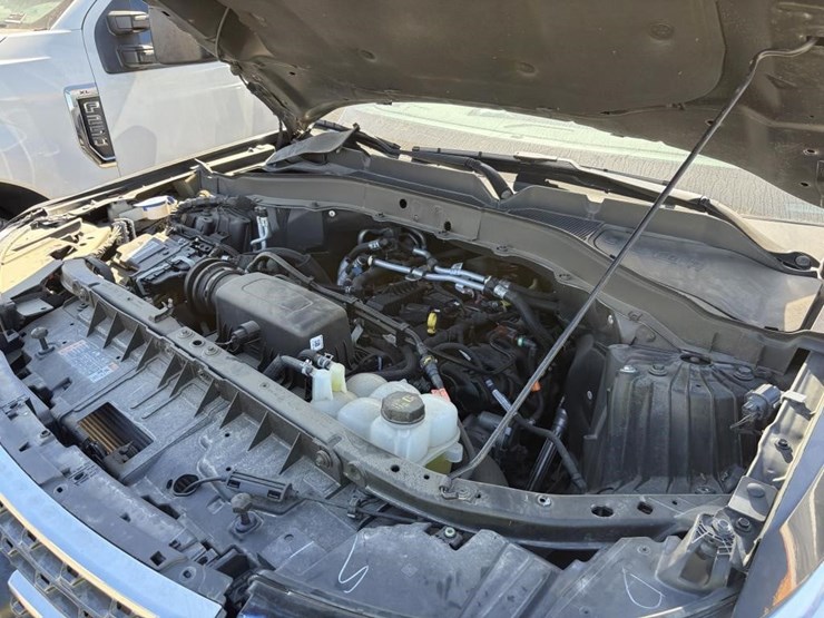 2022-ford-explorer-image-6