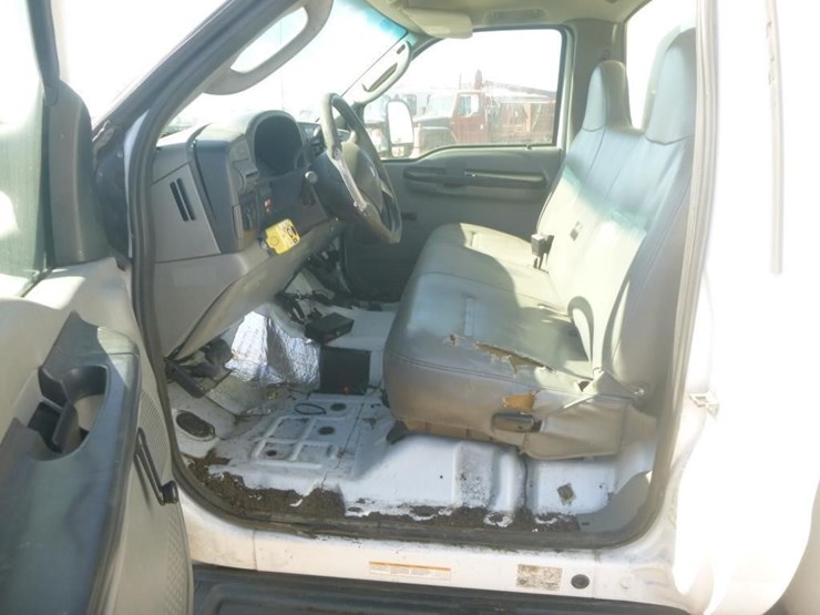 2007-ford-f450-image-12